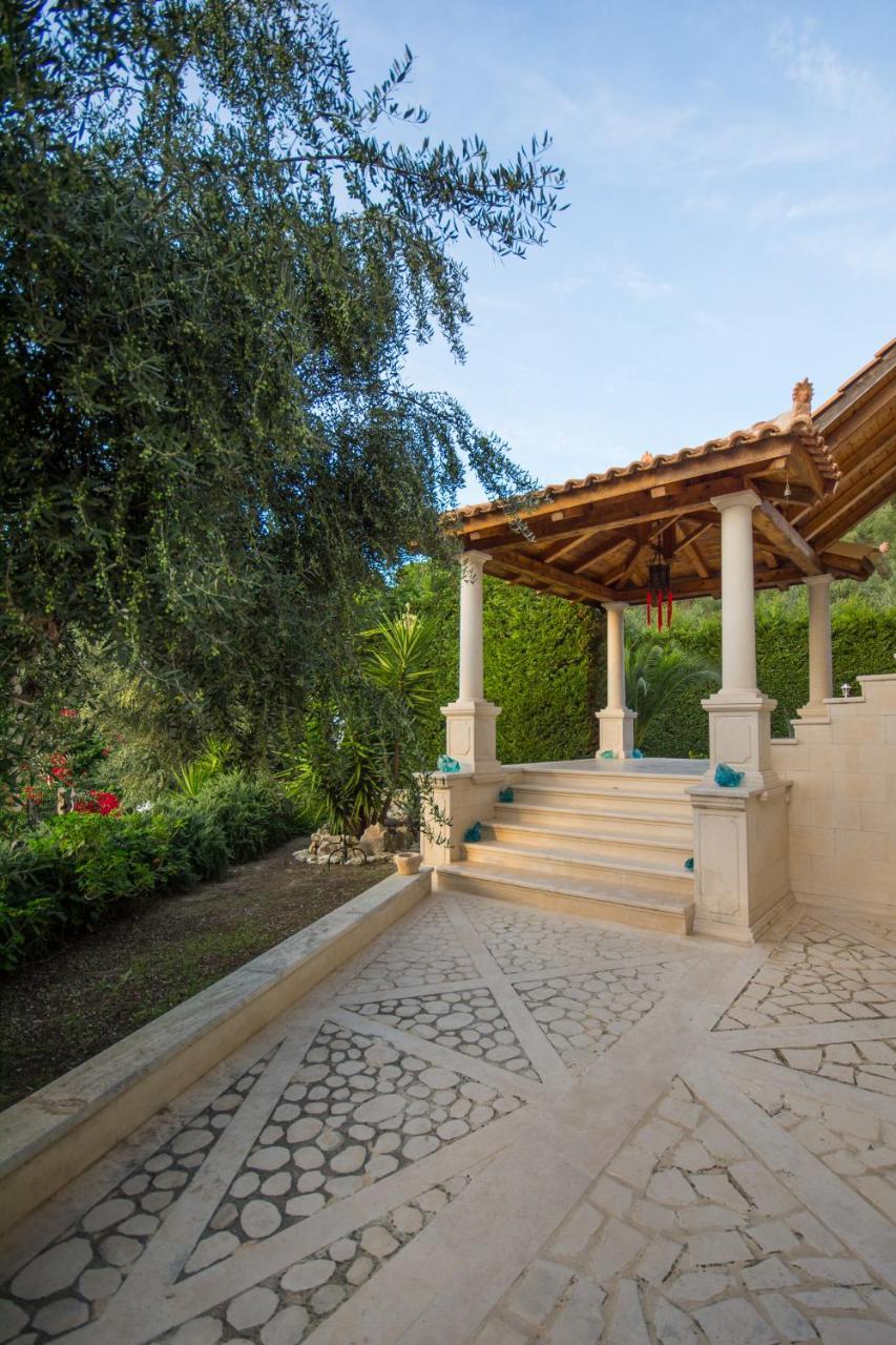 Tatiana Luxury Apartment With Private Pool By Gigi Star Zakynthos Town Exterior foto